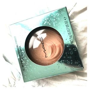 MAC Extra Dimension Bronzing Powder